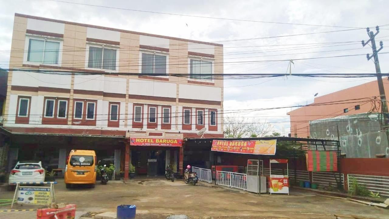 Oyo 90529 Baruga Makassar Hotel 2*