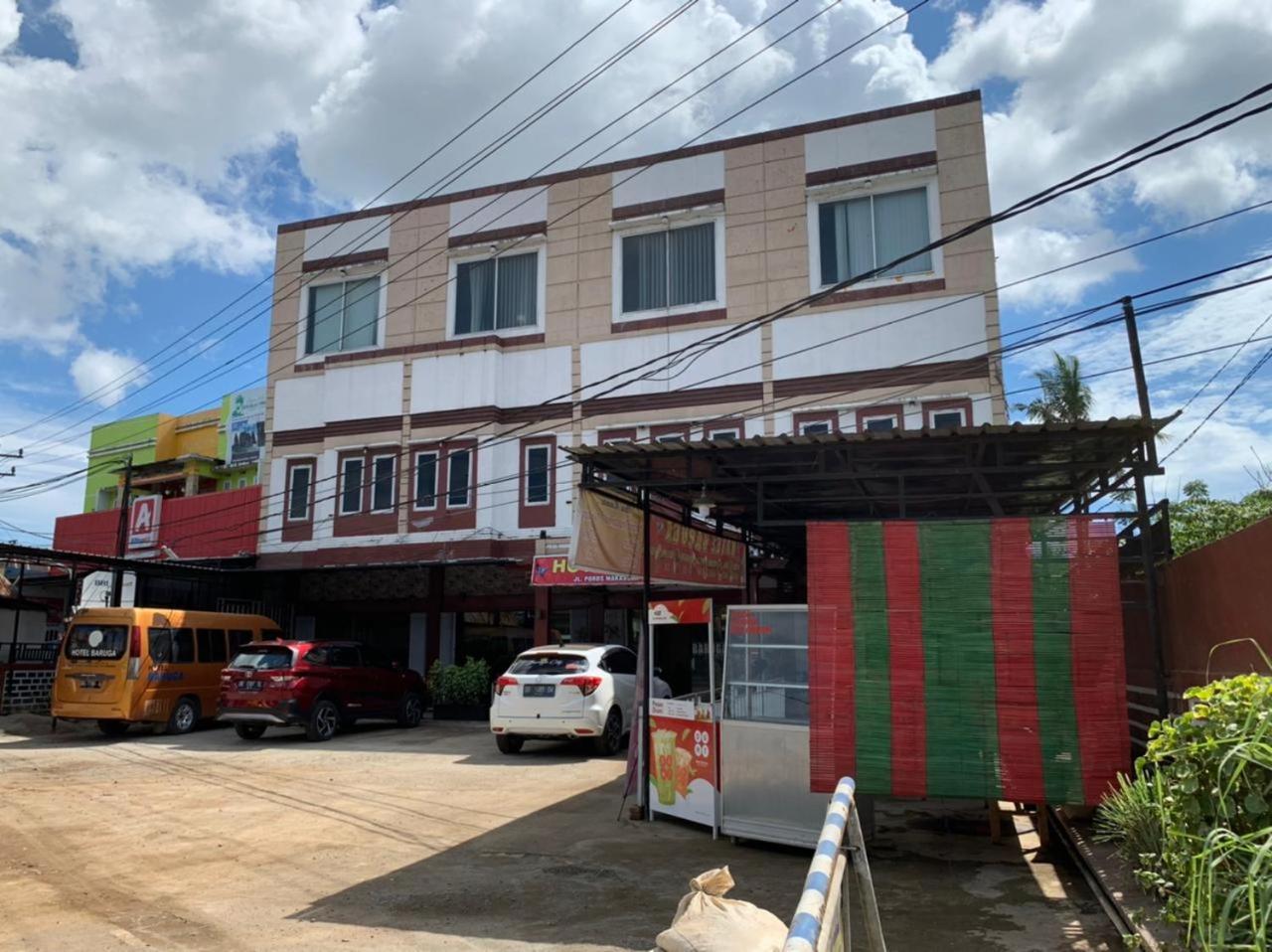 Oyo 90529 Baruga Makassar Hotel Manda
